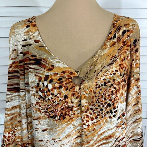 Chico’s Top Size 3 XL (16) Stretchy Knit Animal Print - Picture 3 of 13